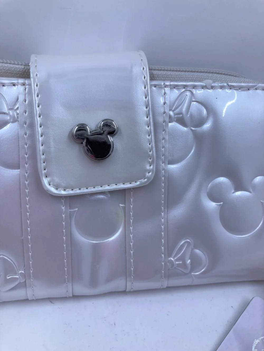 Disney Wallet White Pearlescent Loungefly Mickey and Minnie Icons NWT Some Marks